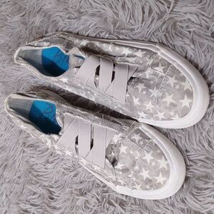 Blowfish slip-on shoes star pattern Gray